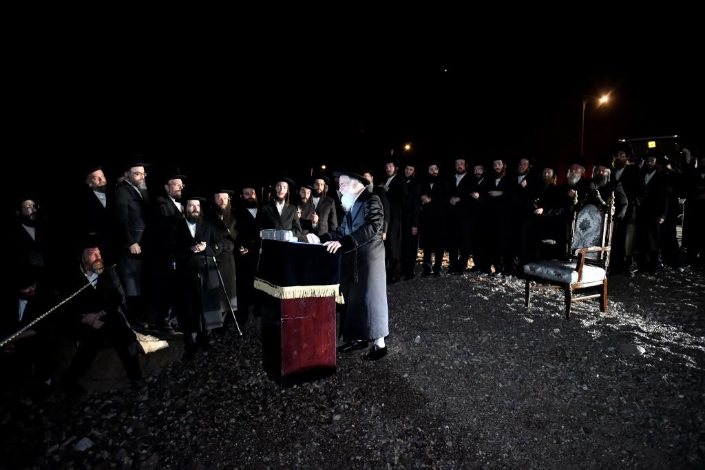 המסע המלא של נגידי ויז'ניץ בראשות הרבי לסיני - צפו