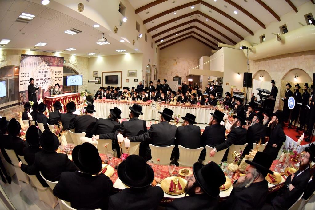 המסע המלא של נגידי ויז'ניץ בראשות הרבי לסיני - צפו