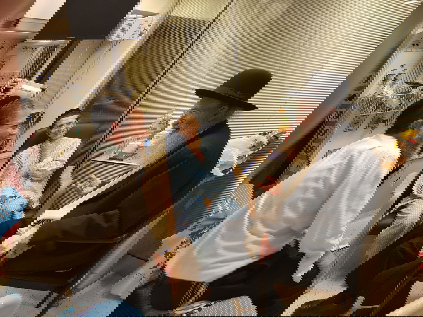 המפגין שנפצע קל זוכה לביקורי רבני 'הפלג'