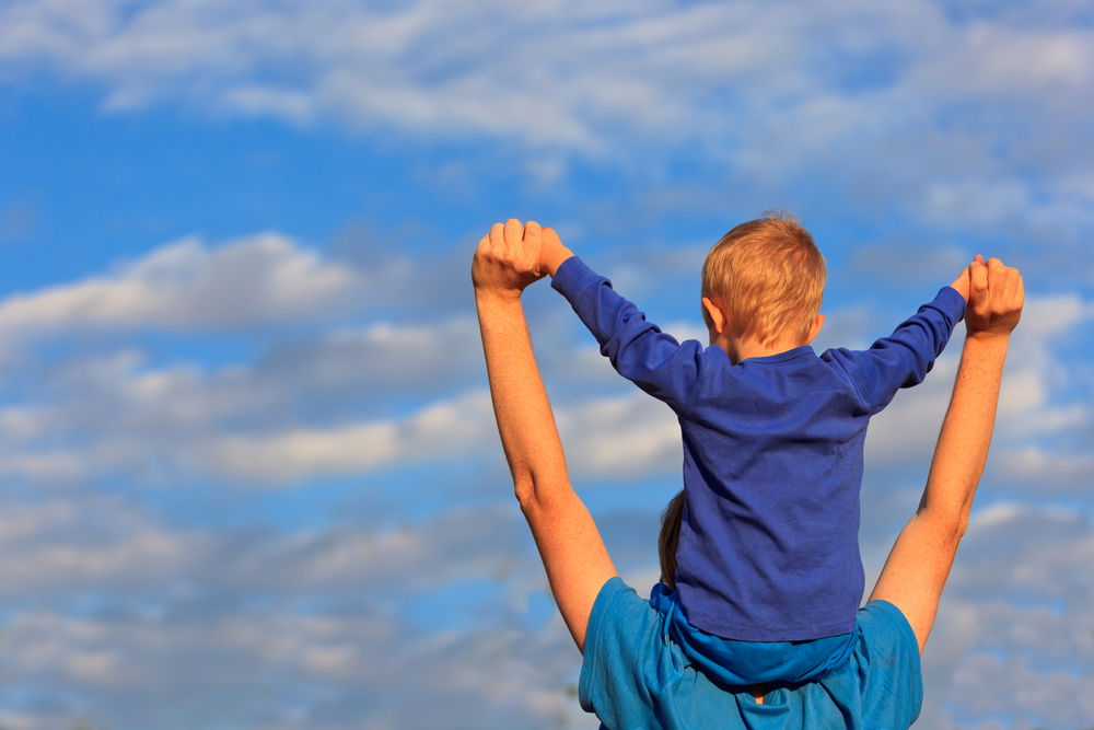 החינוך בראי הפרשה: "חינוך על הכתפיים"