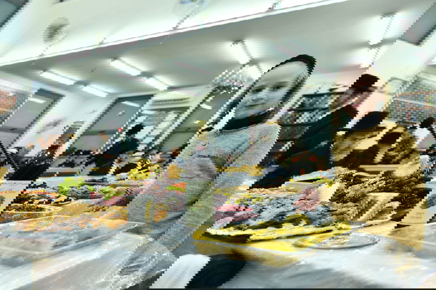 האדמו"ר מאשלג ב'טיש' לרגל ט"ו בשבט