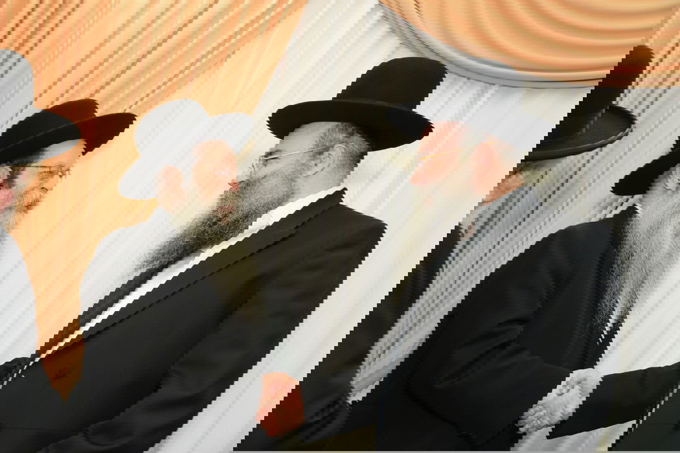 תיעוד ענק: נכדת הגר"ח קנייבסקי התחתנה בבני ברק