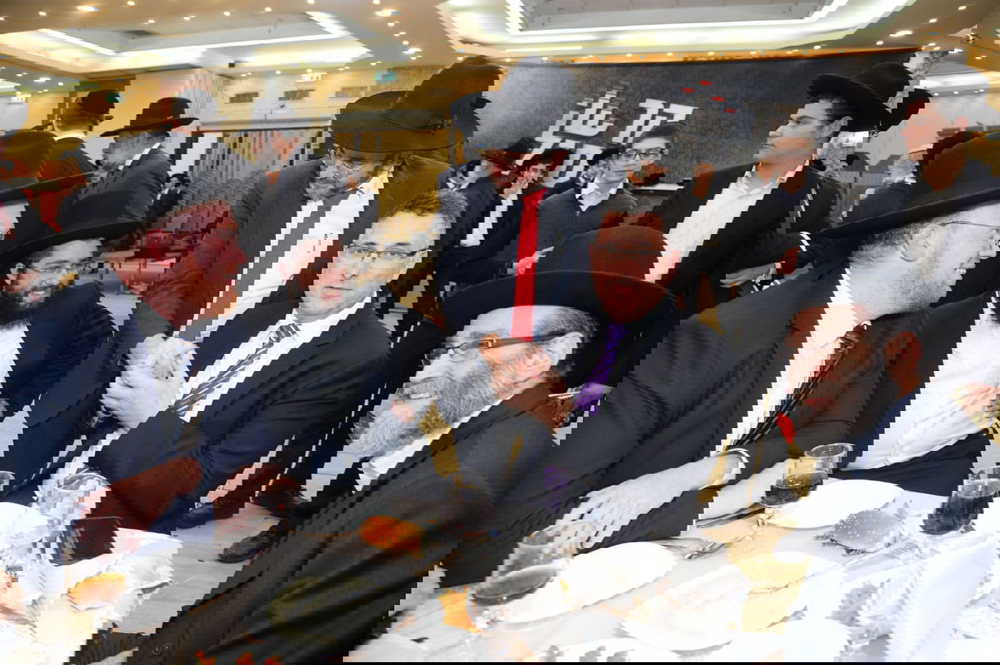 תיעוד ענק: נכדת הגר"ח קנייבסקי התחתנה בבני ברק