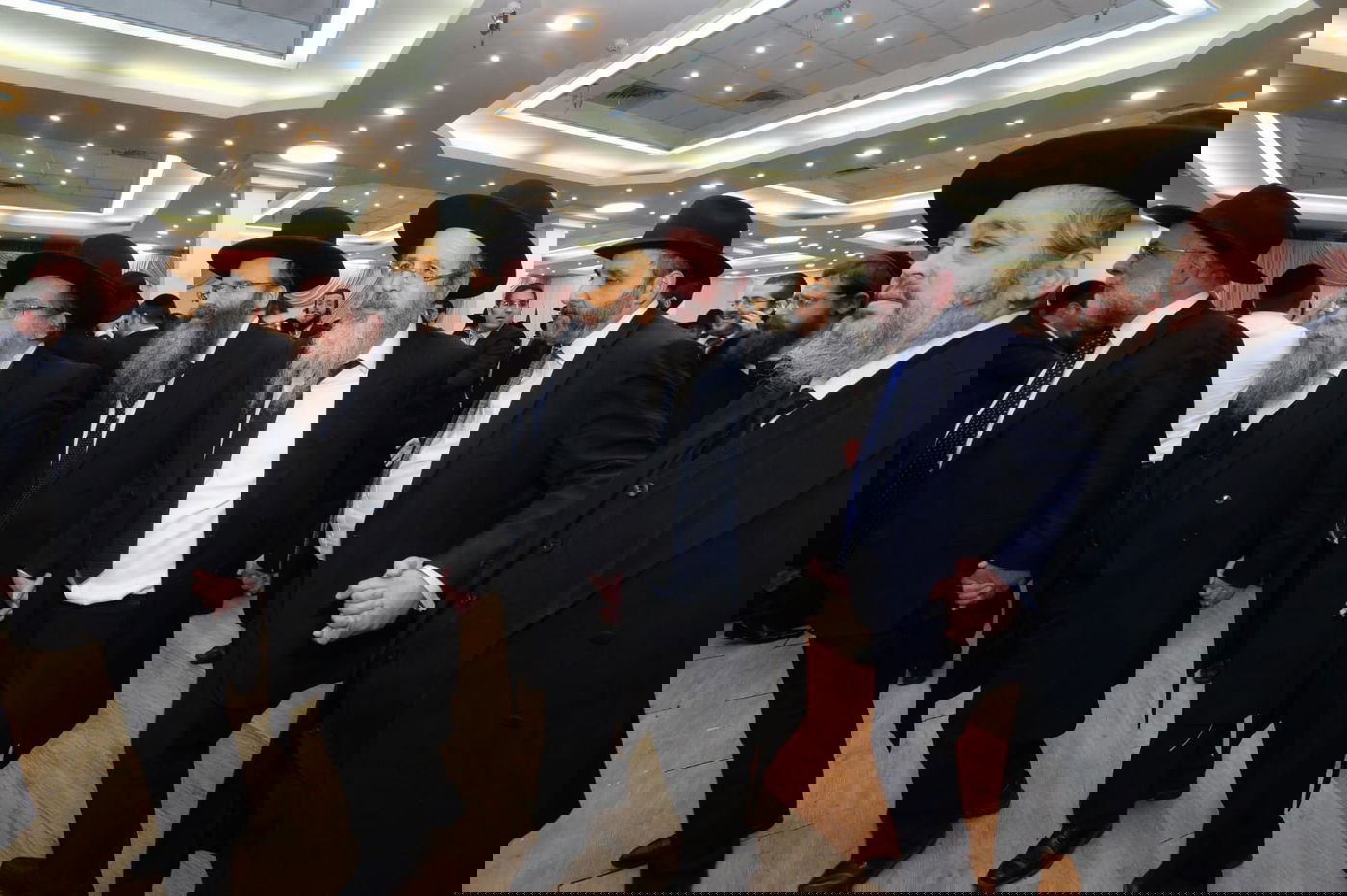 תיעוד ענק: נכדת הגר"ח קנייבסקי התחתנה בבני ברק