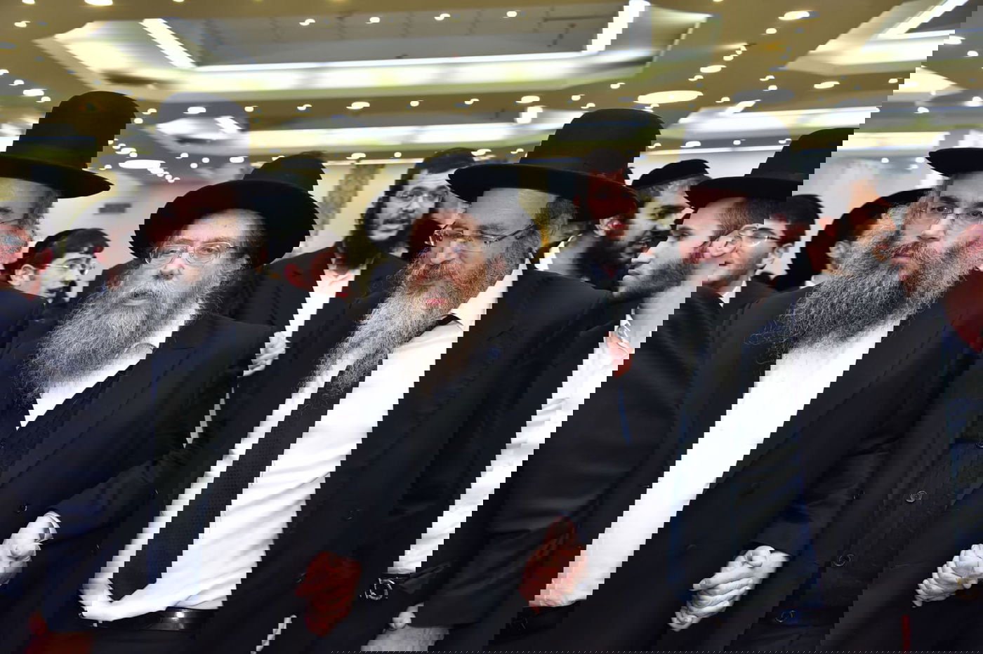 תיעוד ענק: נכדת הגר"ח קנייבסקי התחתנה בבני ברק