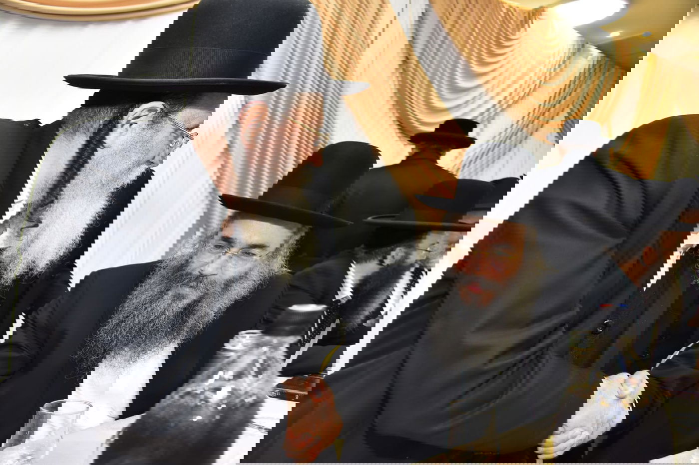 תיעוד ענק: נכדת הגר"ח קנייבסקי התחתנה בבני ברק