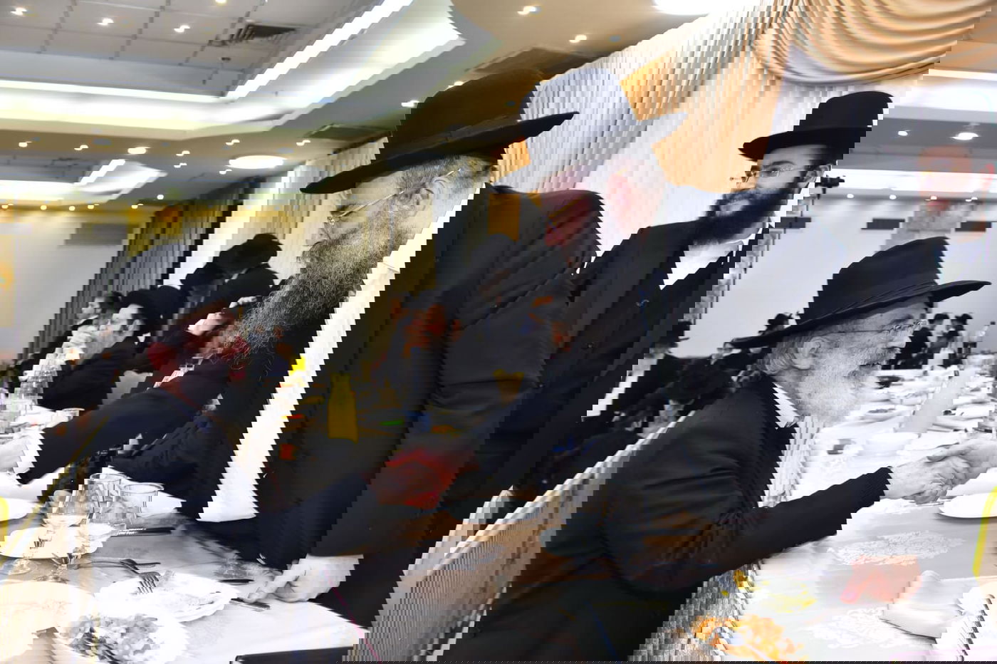 תיעוד ענק: נכדת הגר"ח קנייבסקי התחתנה בבני ברק