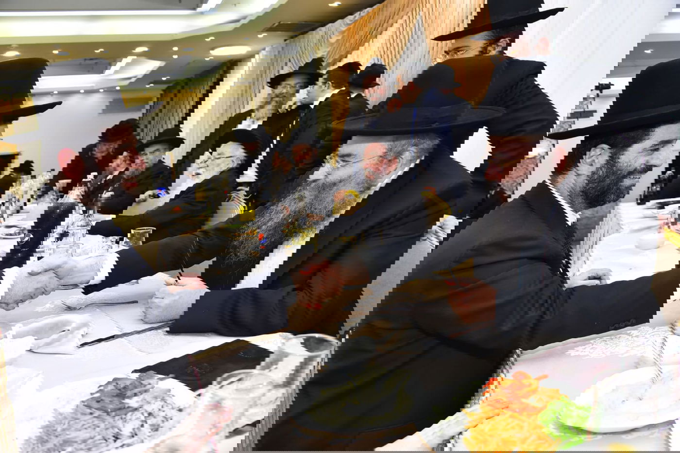 תיעוד ענק: נכדת הגר"ח קנייבסקי התחתנה בבני ברק