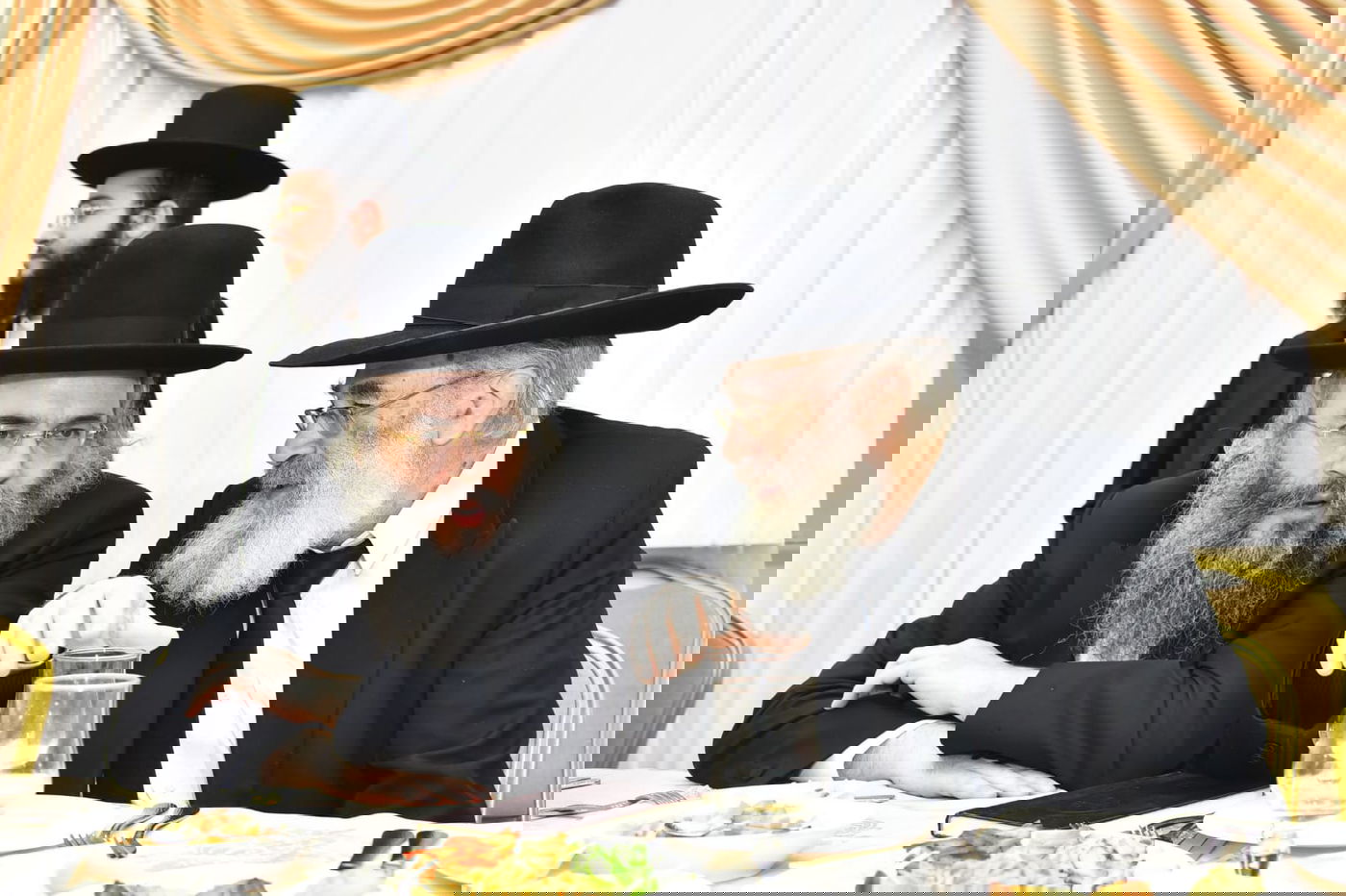 תיעוד ענק: נכדת הגר"ח קנייבסקי התחתנה בבני ברק