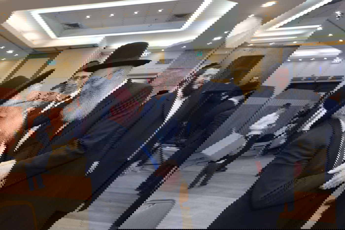 תיעוד ענק: נכדת הגר"ח קנייבסקי התחתנה בבני ברק