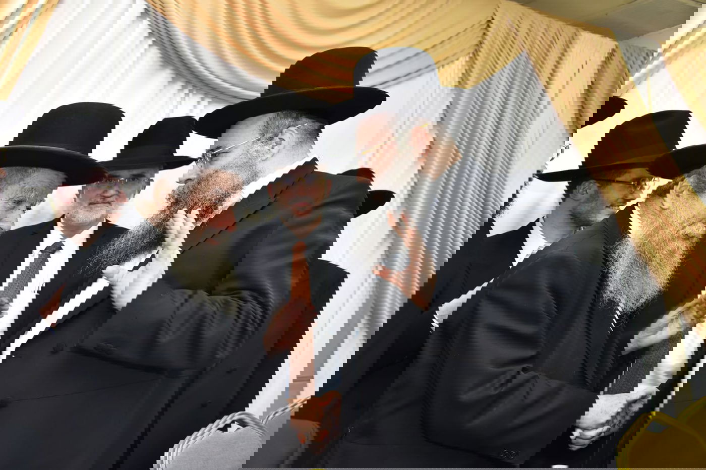 תיעוד ענק: נכדת הגר"ח קנייבסקי התחתנה בבני ברק