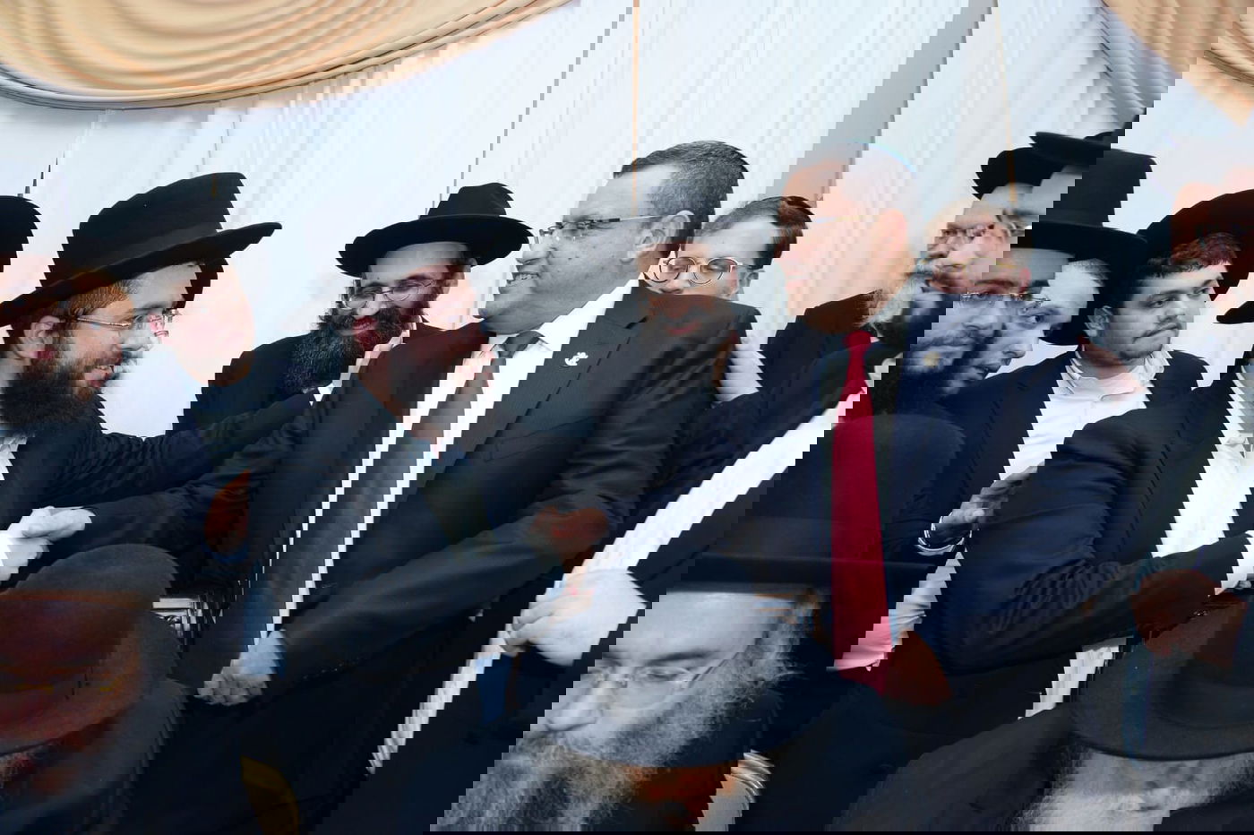 תיעוד ענק: נכדת הגר"ח קנייבסקי התחתנה בבני ברק