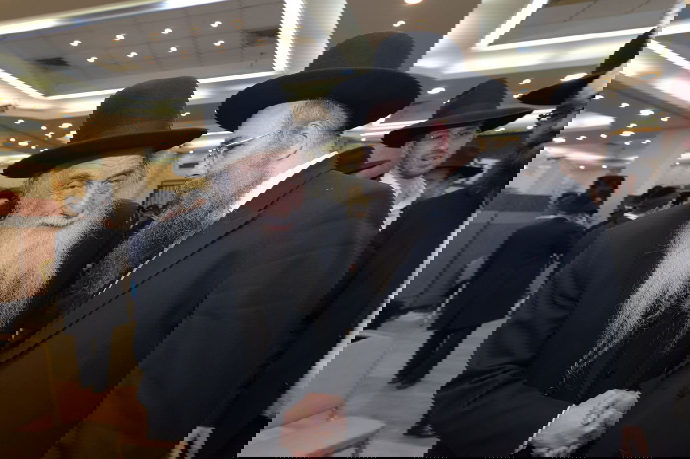 תיעוד ענק: נכדת הגר"ח קנייבסקי התחתנה בבני ברק