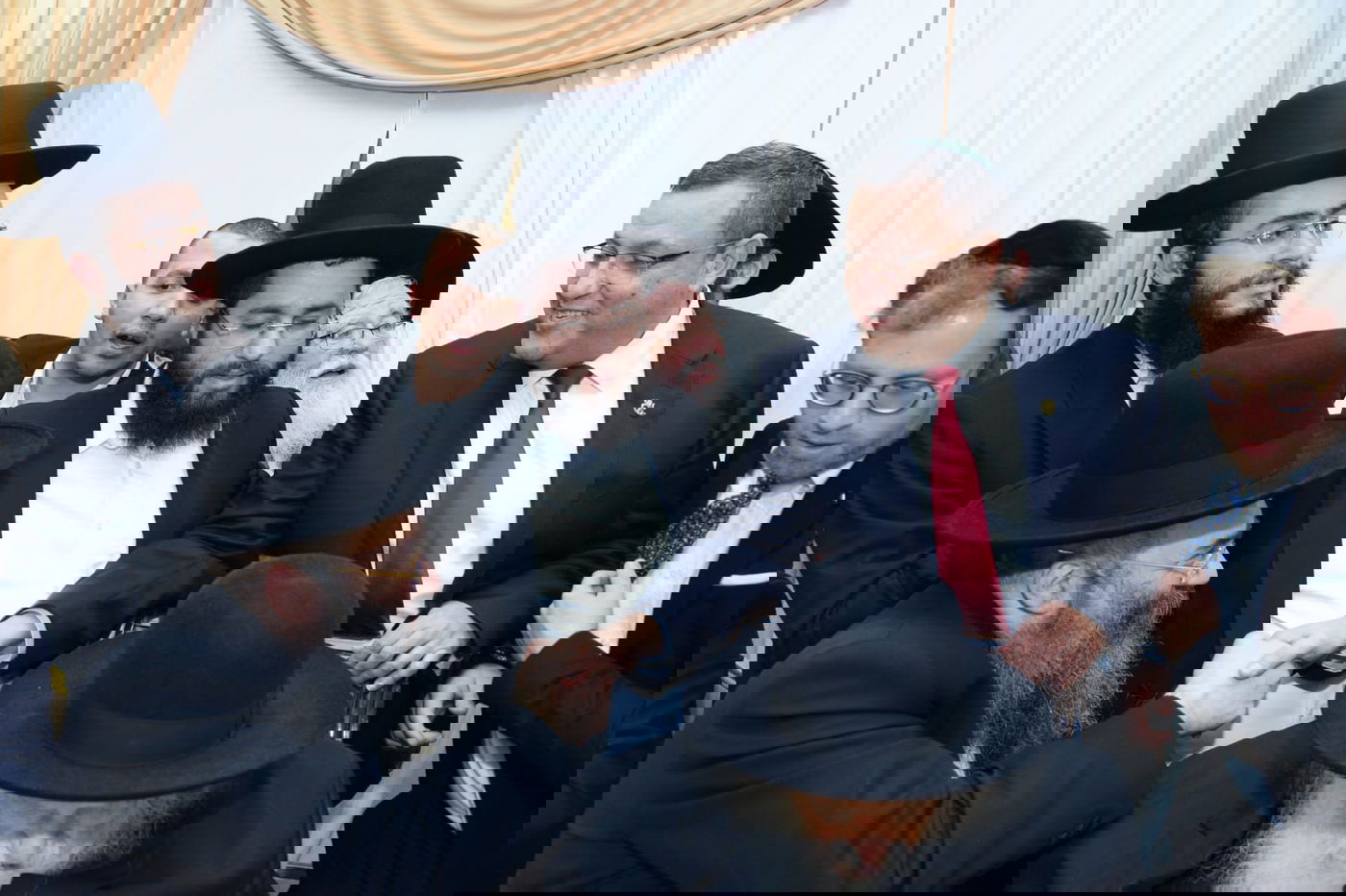 תיעוד ענק: נכדת הגר"ח קנייבסקי התחתנה בבני ברק