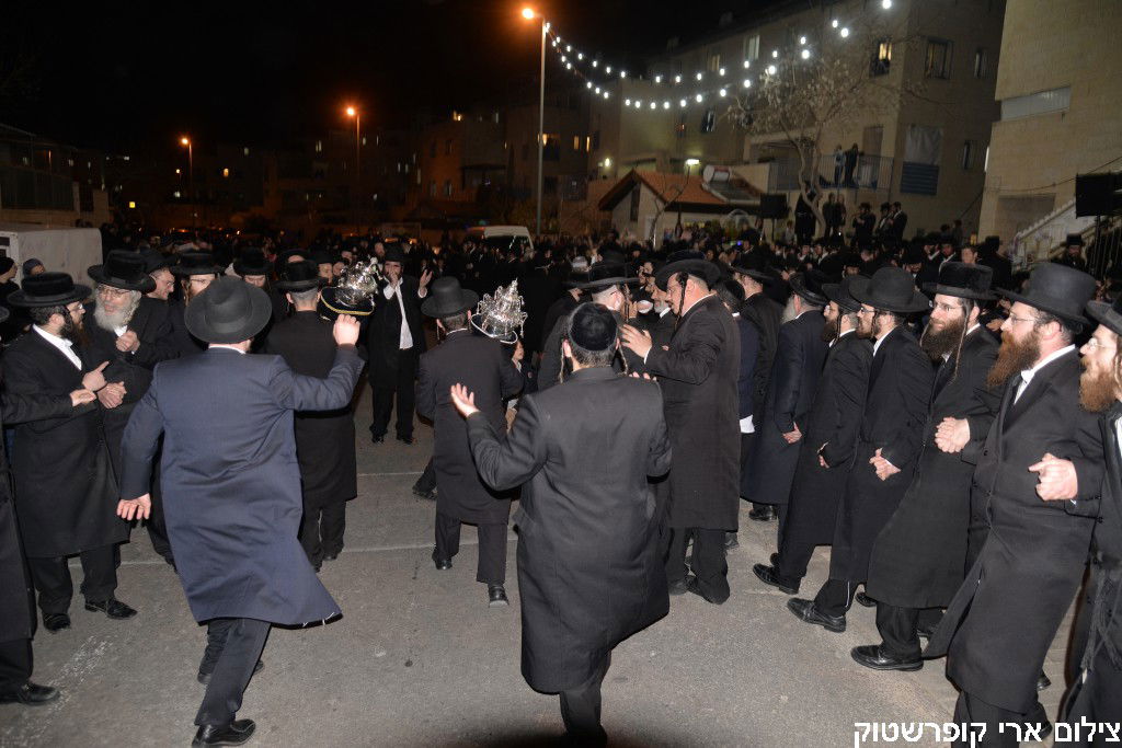 בביתר חגגו הכנסת ספר תורה לשטיבלאך
