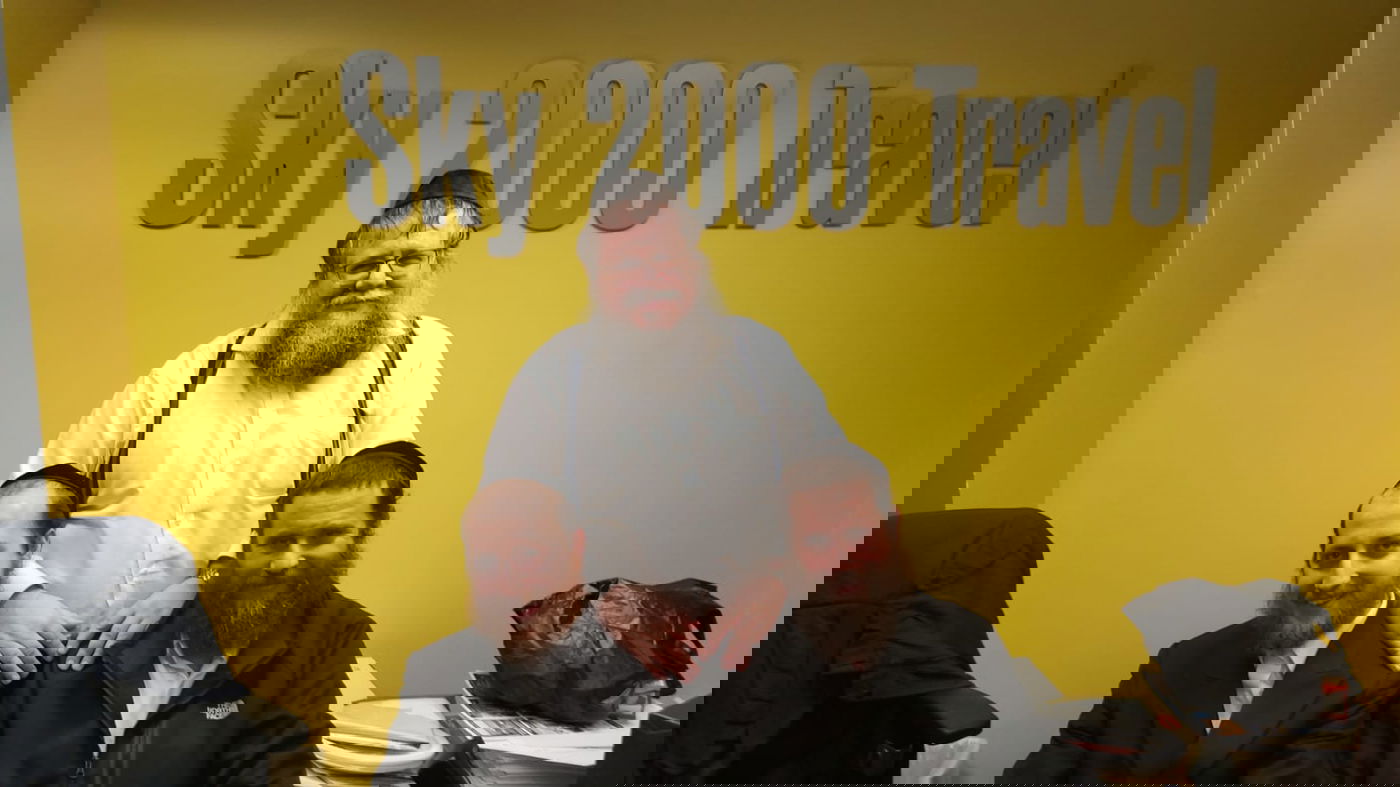 קרביצקי עם ראשי חו"ל מהודר; דודי רובינשטיין ושמחי ויינברג