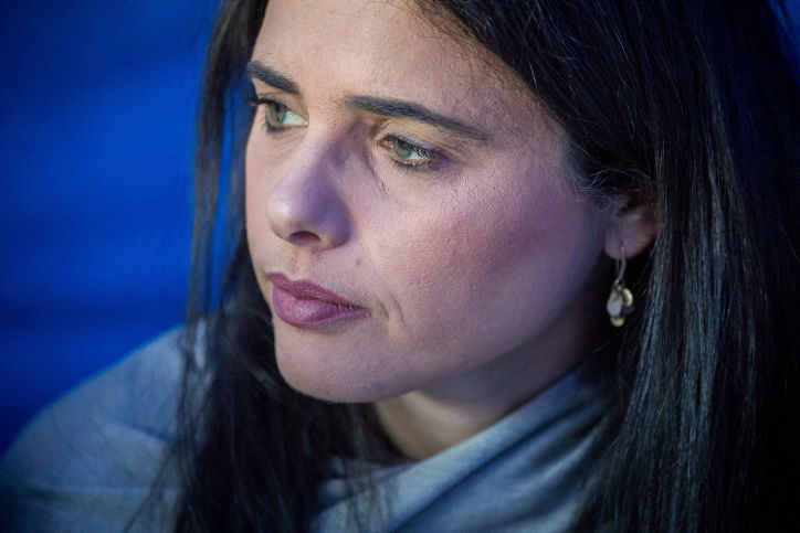 תהיו מופתעים: מי היה היועץ הסודי של שקד