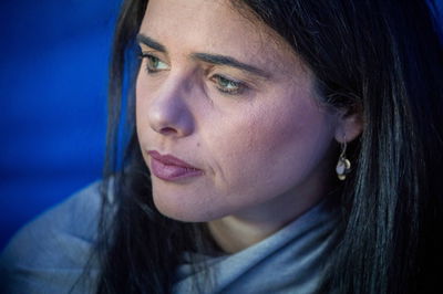 תהיו מופתעים: מי היה היועץ הסודי של שקד