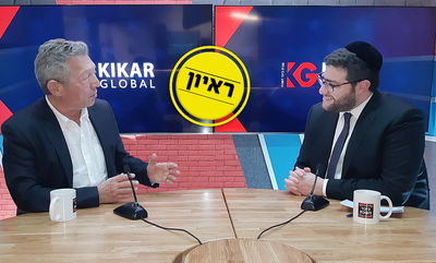 המעצר בצרפת וההתקרבות לדת • ארקדי גאידמק שובר שתיקה