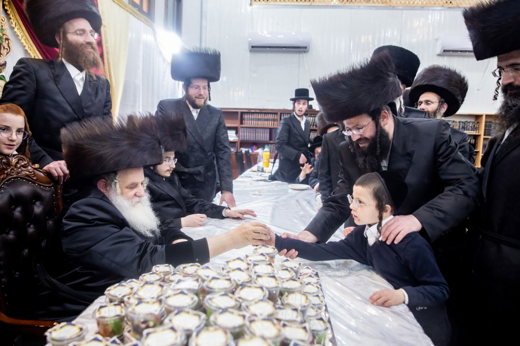 שבע ברכות לנכדת האדמו"ר מקוסוב ויז'ניץ בשילוב טיש לט"ו בשבט