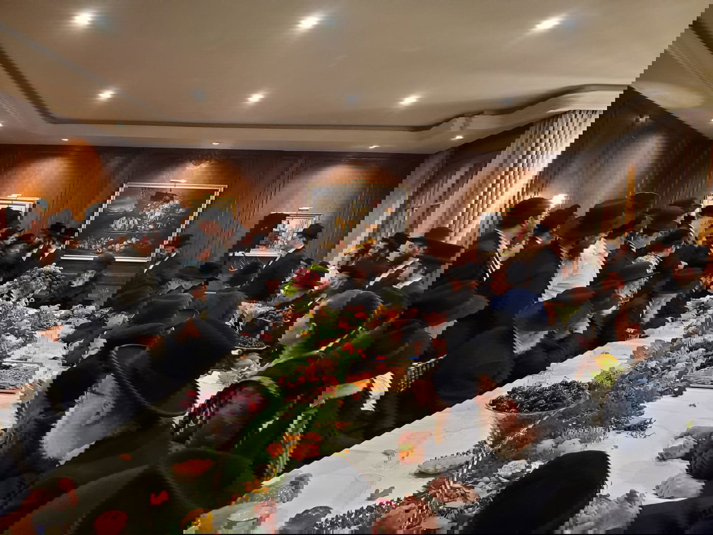 הרבי מסאדיגורה ערך 'טיש' בלוס אנג'לס