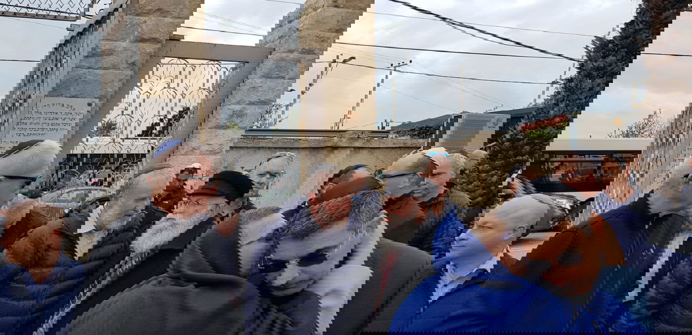 מנדלבליט עם גלויברמן