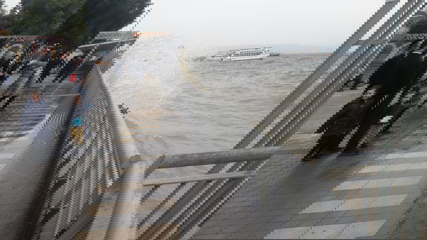 הטבריינים לחוצים: הכנרת 'עולה על גדותיה'