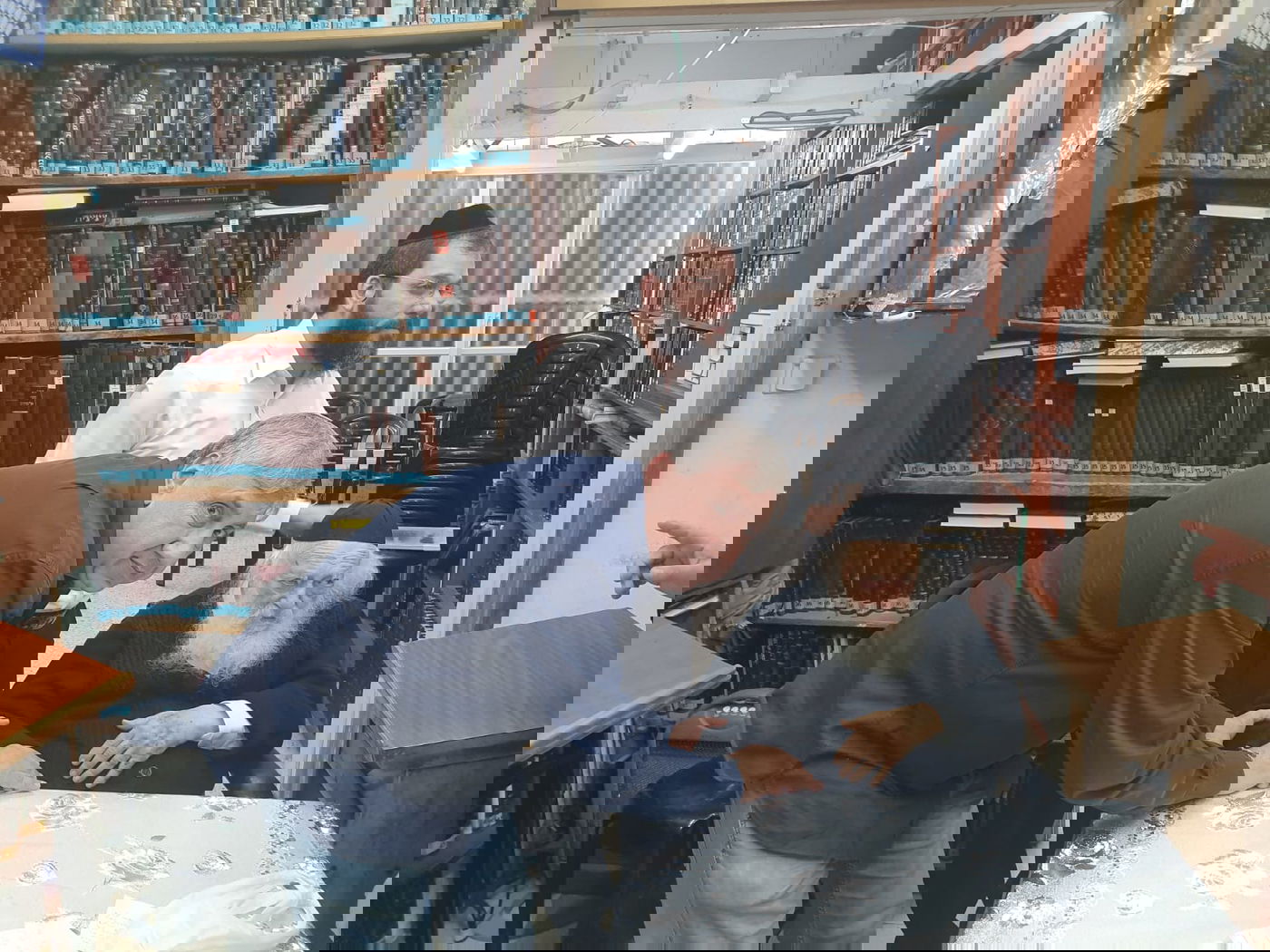 יעקב ברדוגו הגיע לראשונה לבית שר התורה