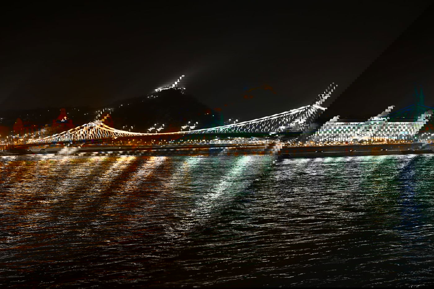 מסע הונגרי • תיעוד לא שגרתי של בודפשט