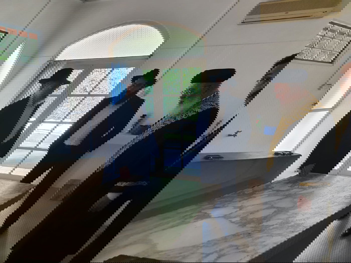 בהלת הקורונה: הראשון לציון הגר"ש עמאר ישהה ב'בידוד'