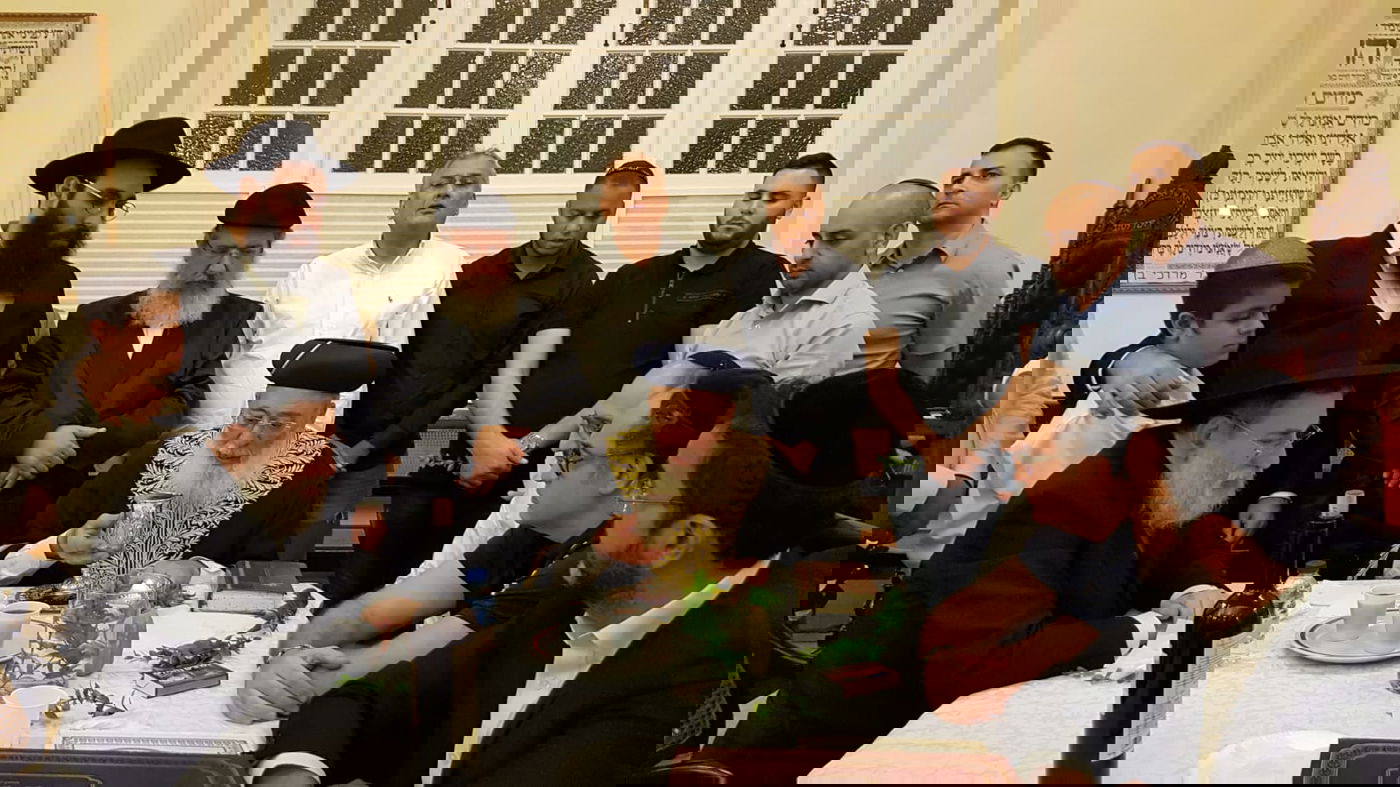 בהלת הקורונה: הראשון לציון הגר"ש עמאר ישהה ב'בידוד'