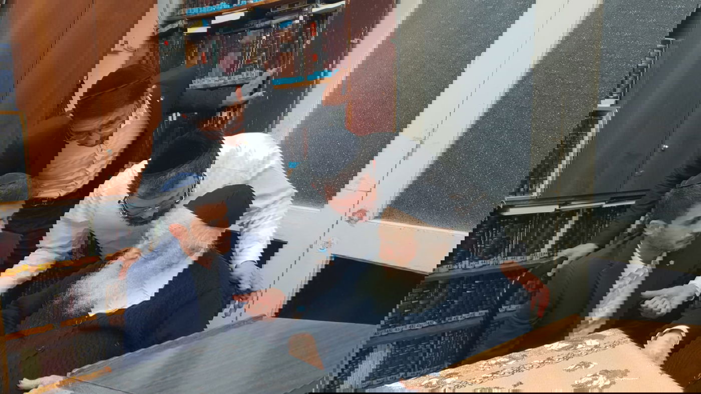 ראש עיריית קריית שמונה יזם "יום הנחת תפילין" והתברך אצל הגר"ח