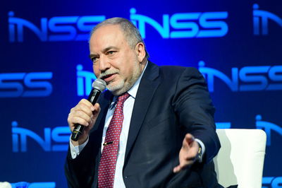 לא בוחל בכלום: ליברמן הפר צו איסור פרסום