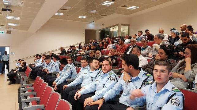 אילוסטרציה - של משרתי 'שירות אזרחי'