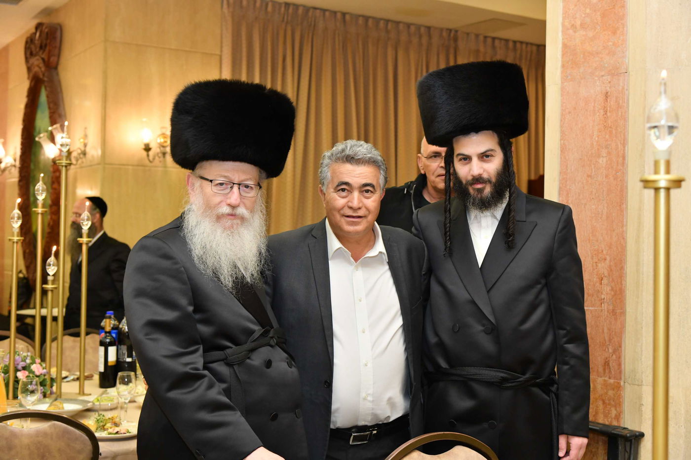 מוטי בבצ'יק ברמץ את בנו, כולם התייצבו • צפו