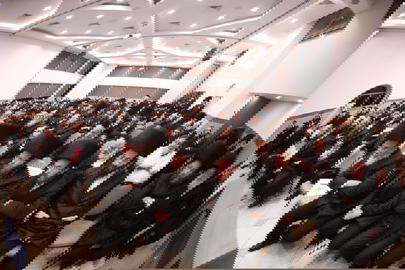 בהוראת האדמו"ר: חסידי באיאן רוכשים דירות בעמנואל