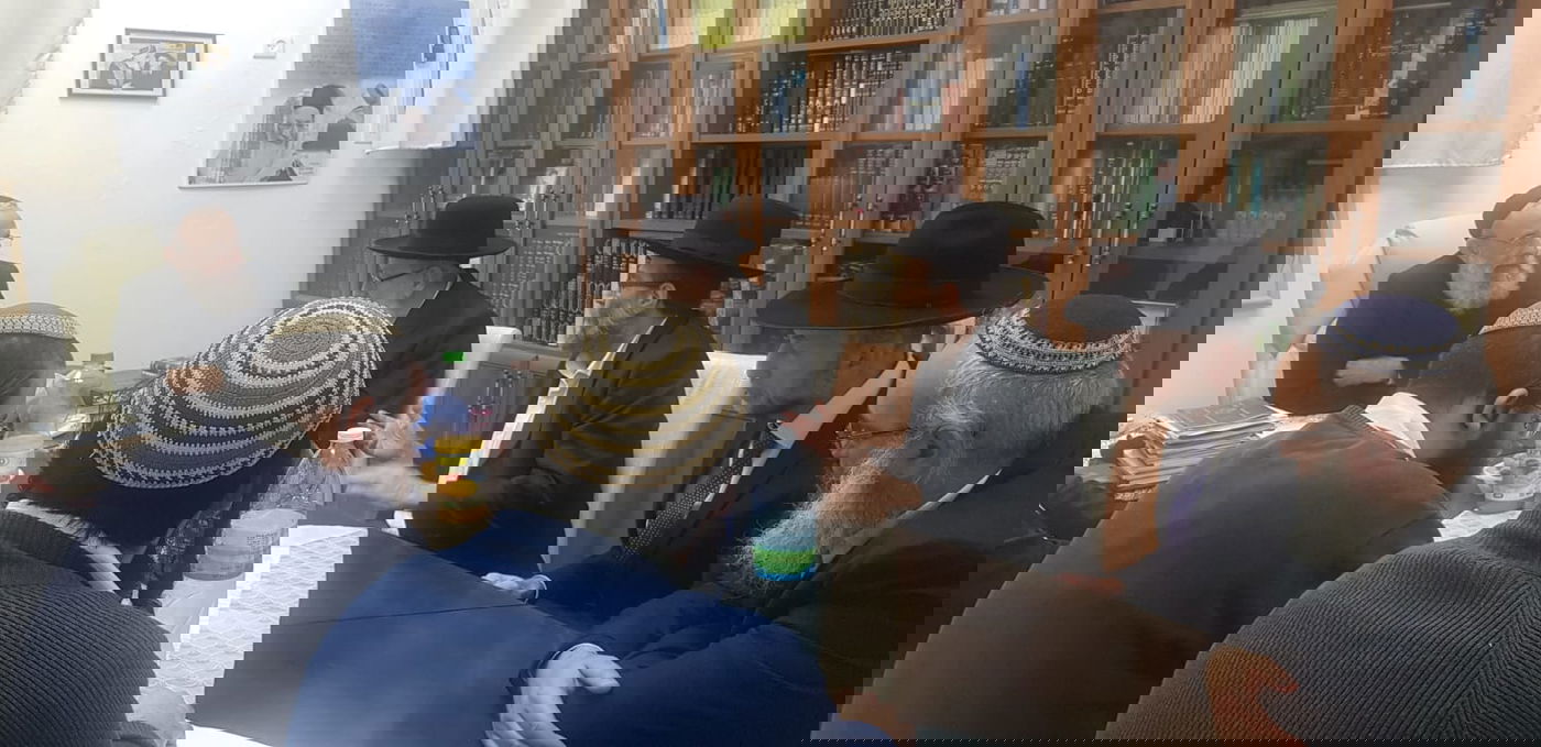 ראשי 'יהדות התורה' במעונו של הרב דוד חי הכהן, השבוע