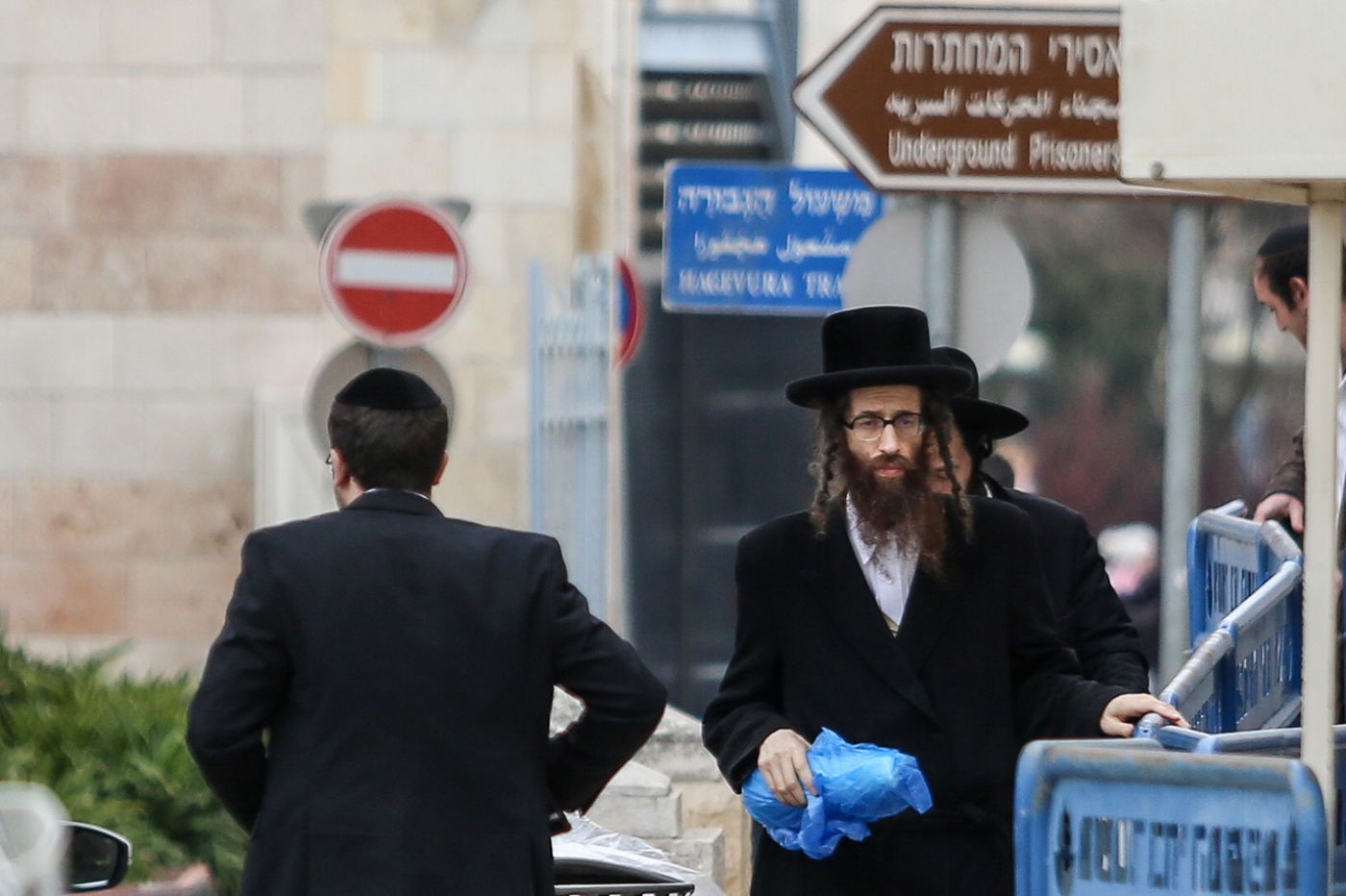 שוהה בכת לב טהור הגיש תלונה נגד הרב רומפלר