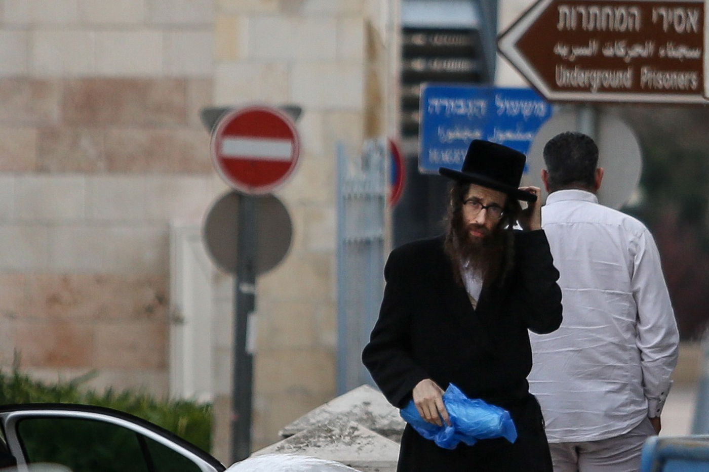 שוהה בכת לב טהור הגיש תלונה נגד הרב רומפלר