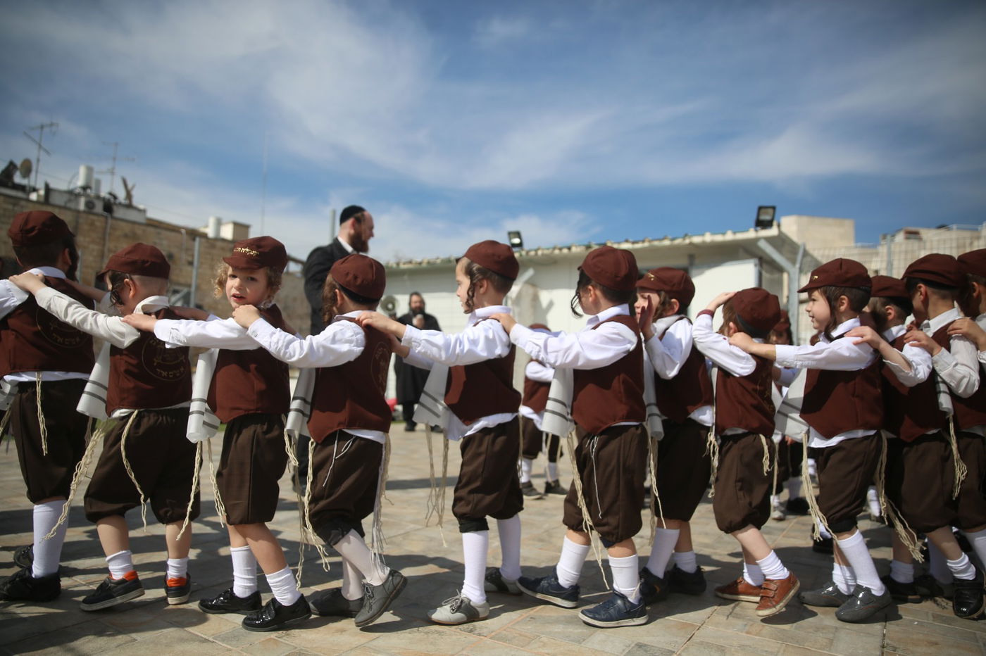 'יענקלה הכונס' - בצעדת פורים של ילדי הת"ת החסידי