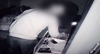 פרץ לקרוואן מגורים בראשל"צ ונעצר • צפו