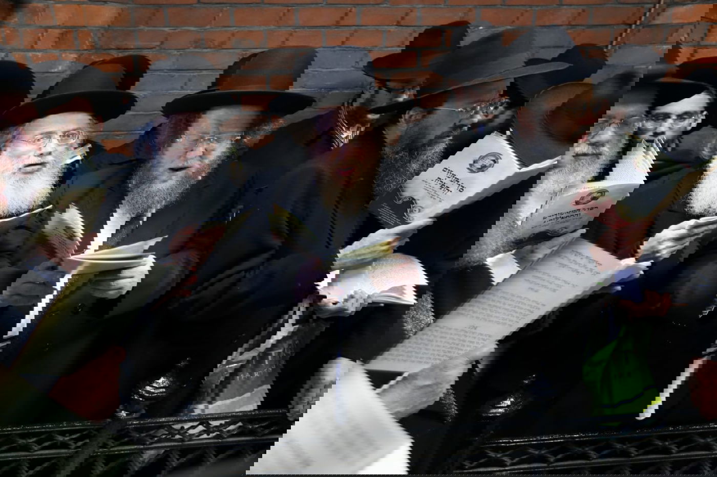 המסע ההיסטורי של הליטאים לקבר המייסד • תיעוד