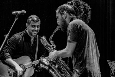 האיש מאחורי 'לבחור נכון': זה מטורף לגמרי