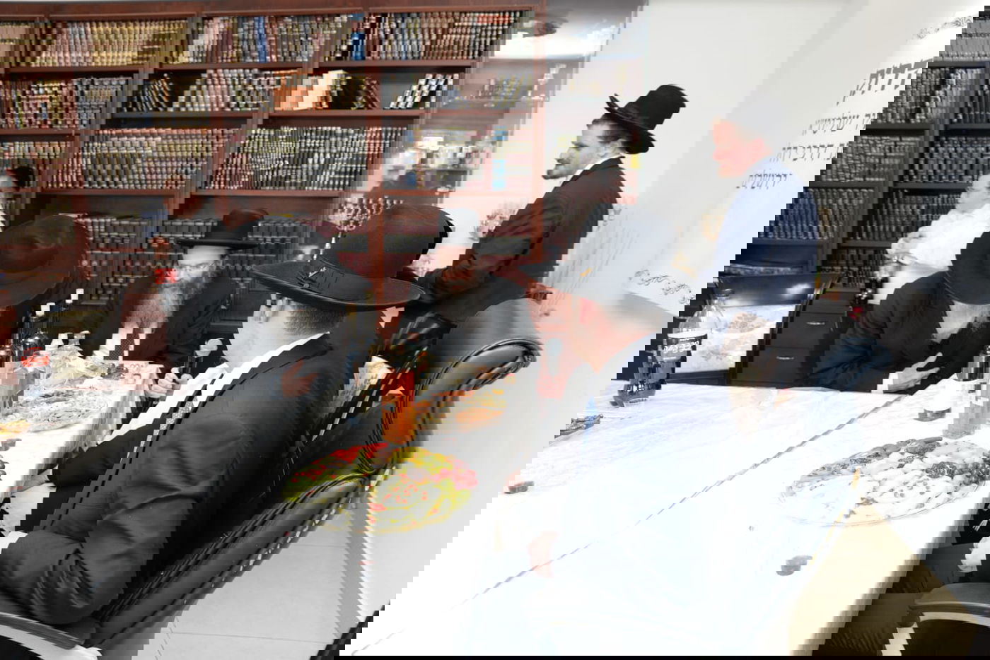 ביום הבחירות: ווארט לבת ראש הישיבה אצל הגר"ח