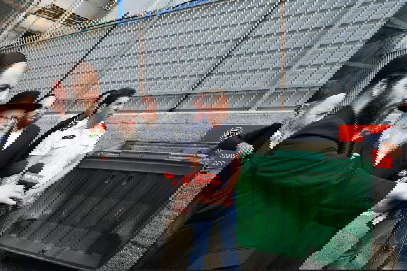 ליצמן בקלפיות הקורונה: "אל תחששו לבוא"