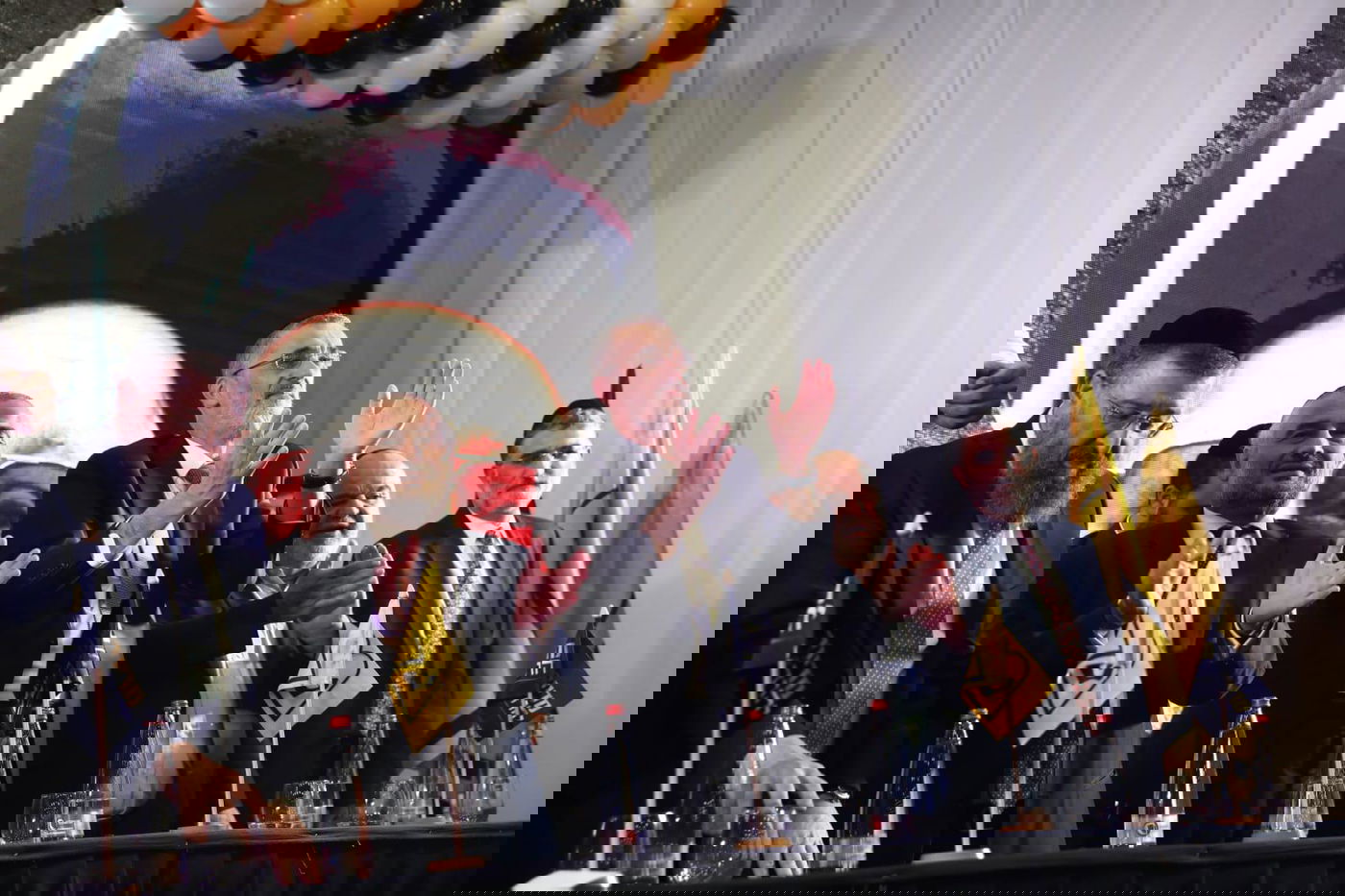 "מזל טוב ש"ס!" • החגיגות במטה ונאום היו"ר דרעי