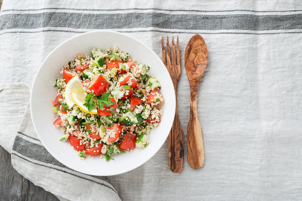 סלט טאבולה קינואה ועשבי תיבול - ללא גלוטן