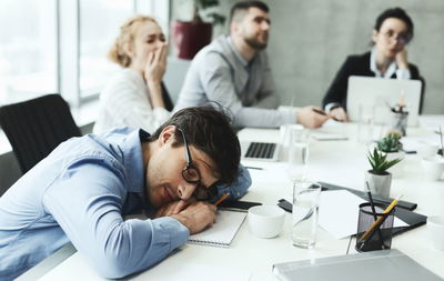 אתם אנשים של בוקר, לילה, או לא זה ולא זה? בואו לגלות