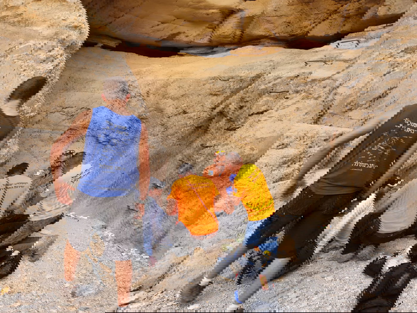 ילד טייל במדבר, ונזקק לחילוץ • תיעוד