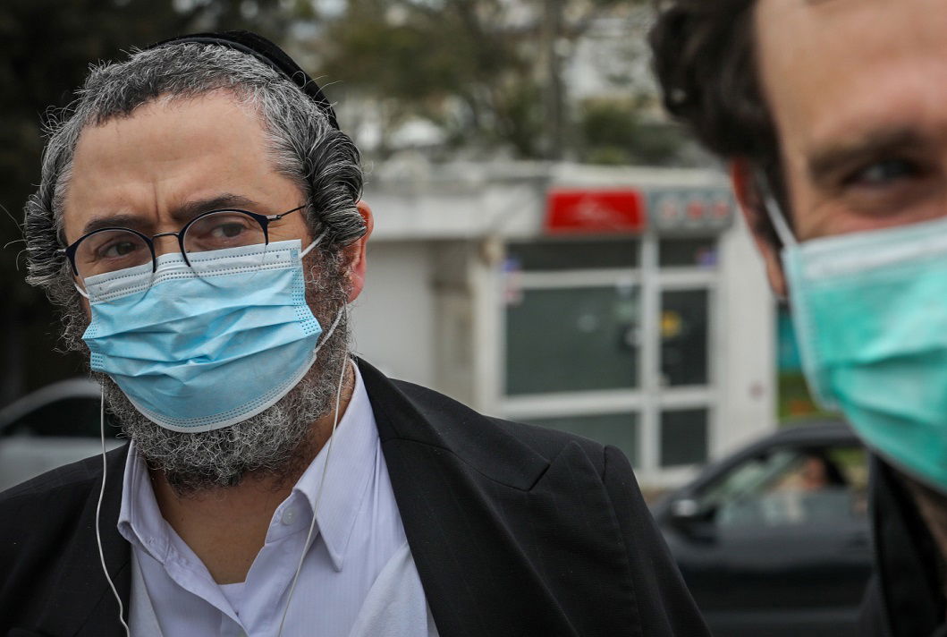 משרד הבריאות: לאסור התקהלויות המוניות, בגלל הקורונה